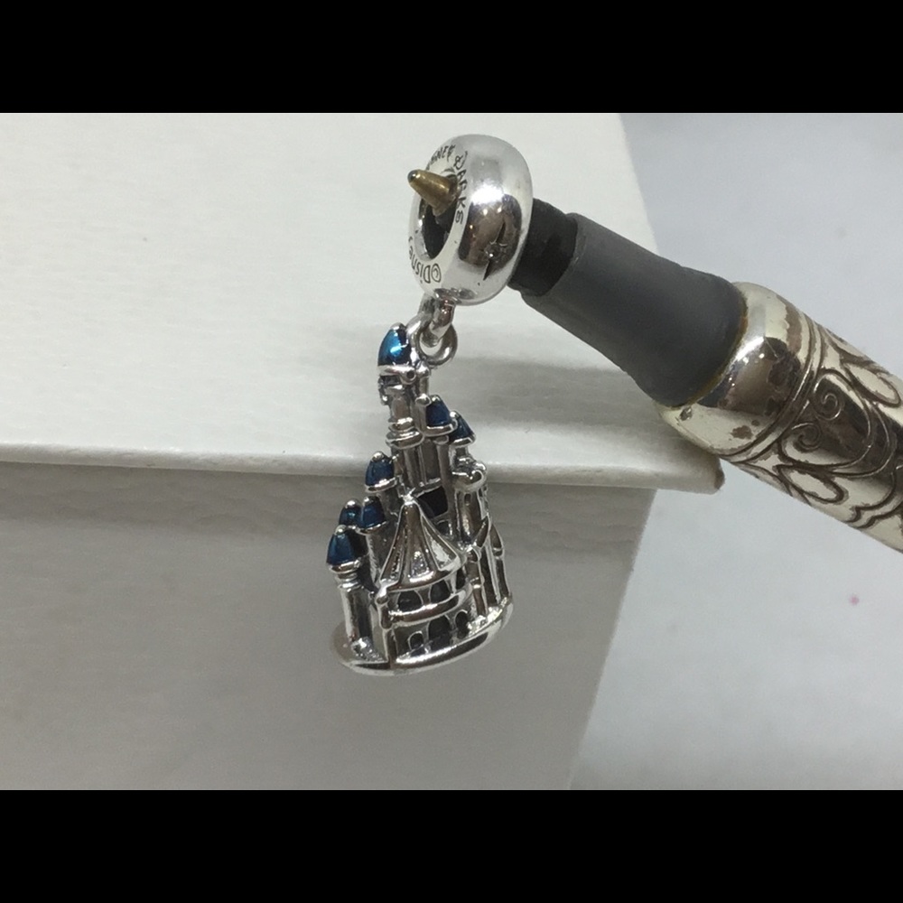 Pandora PARIS CASTLE Charm - Picture 5 of 8